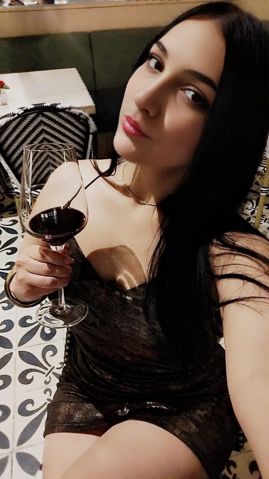 Escorts, Prepagos, Putas, Dama de Compañia, Carla